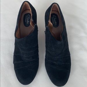 Clark’s artisan ankle booties